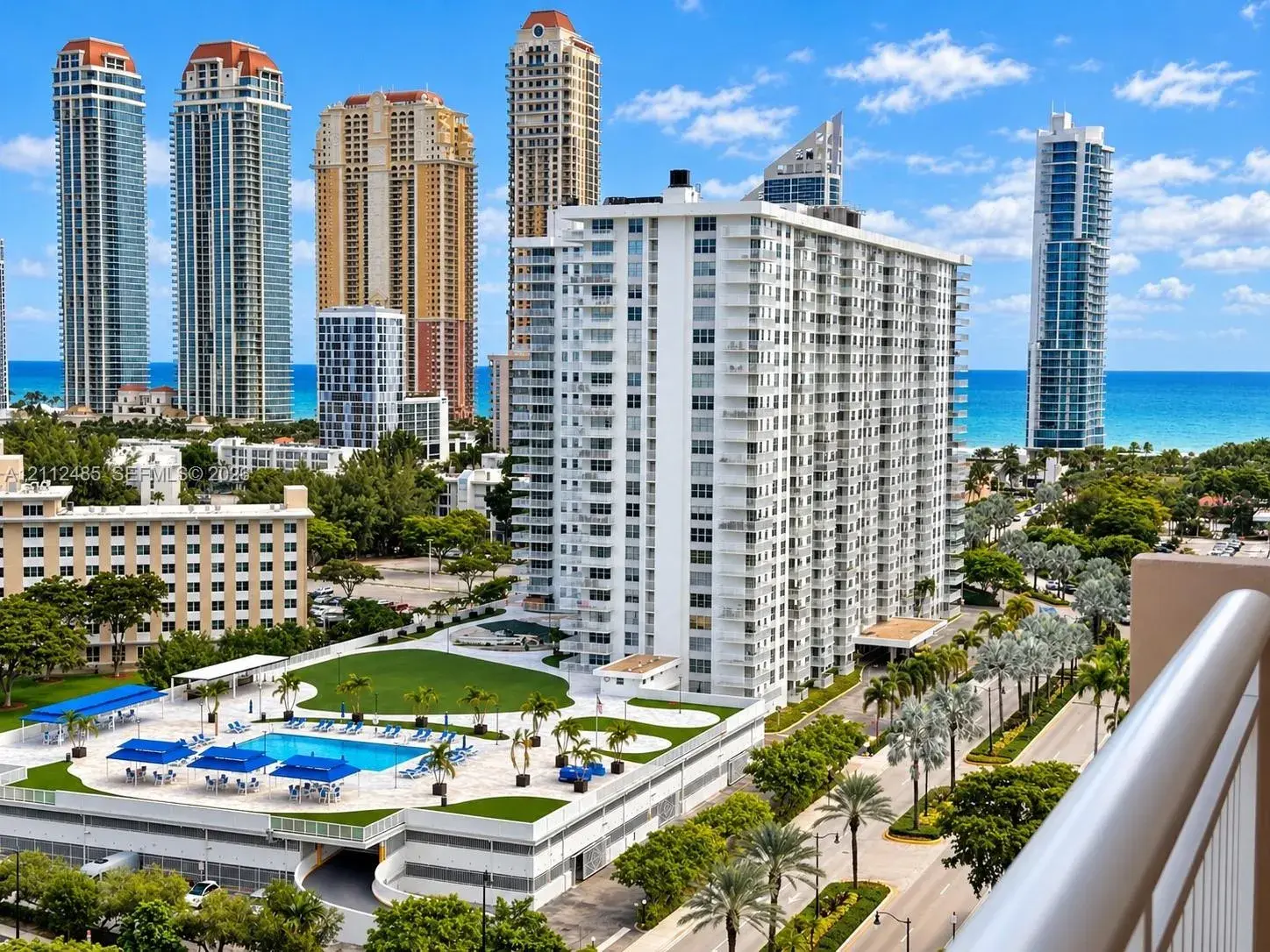1 bedroom 1 bath Residential Lease for rent at 250 174th St # 1707, Sunny Isles Beach FL 33160