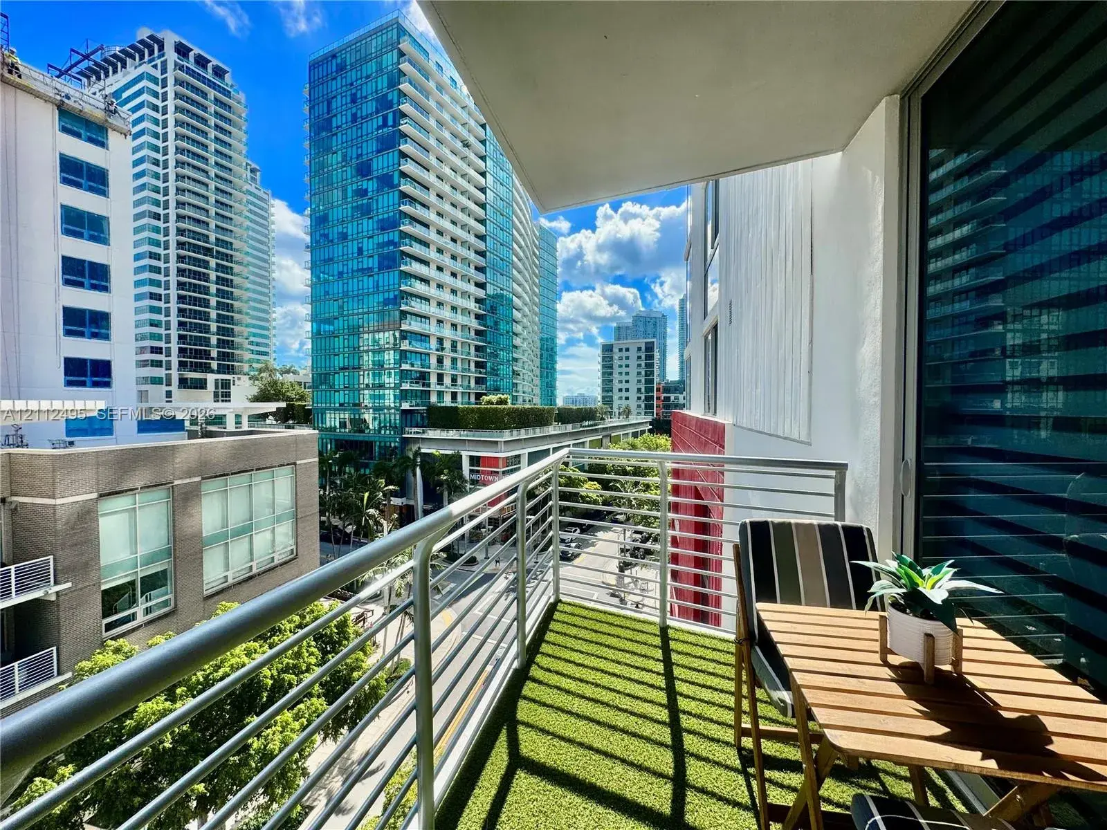 90 NE 32nd St # 613, Miami FL 33137