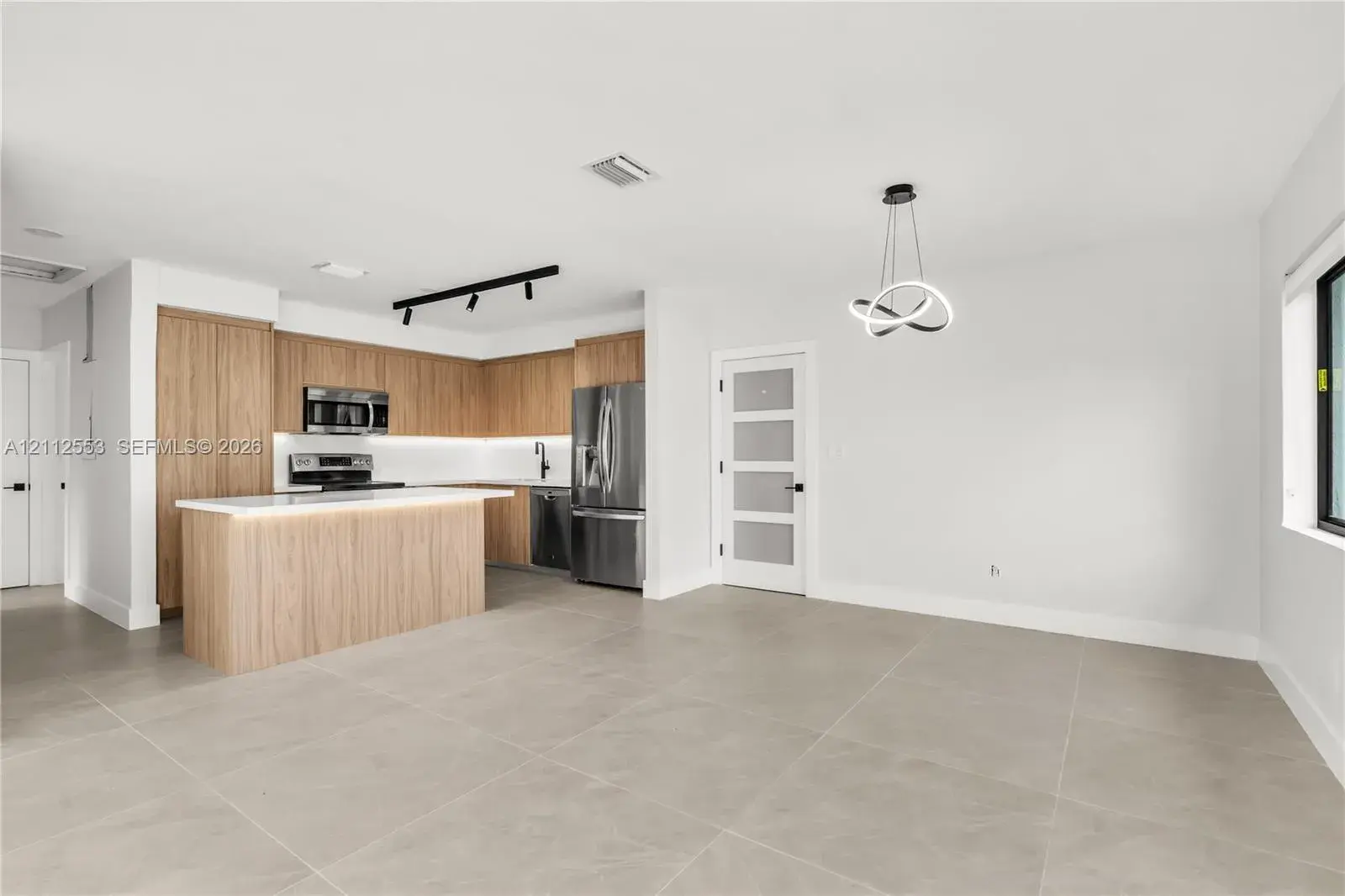 1410 NE 161st St, North Miami Beach FL 33162