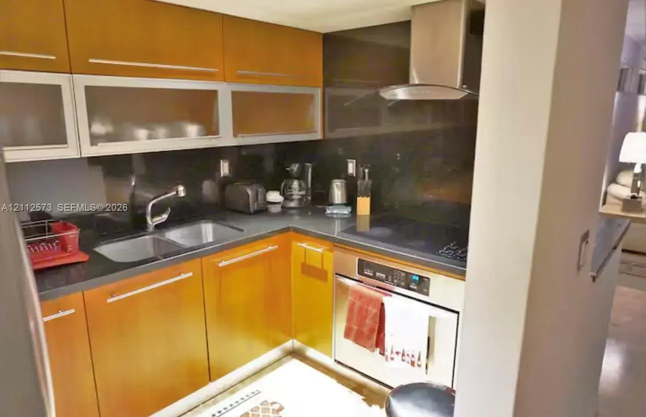 1717 N Bayshore Dr # 1042, Miami FL 33132