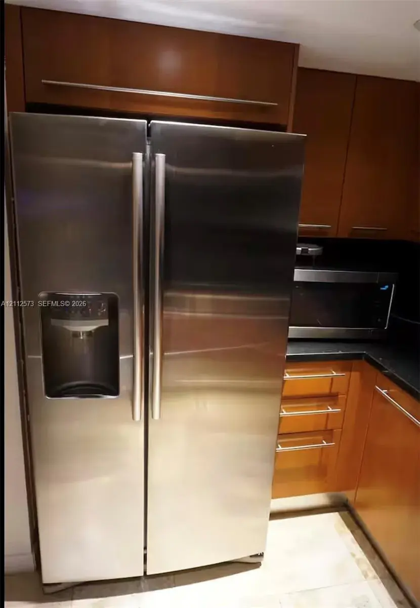 1717 N Bayshore Dr # 1042, Miami FL 33132