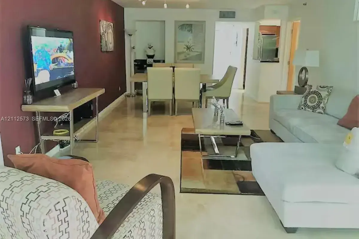 1717 N Bayshore Dr # 1042, Miami FL 33132