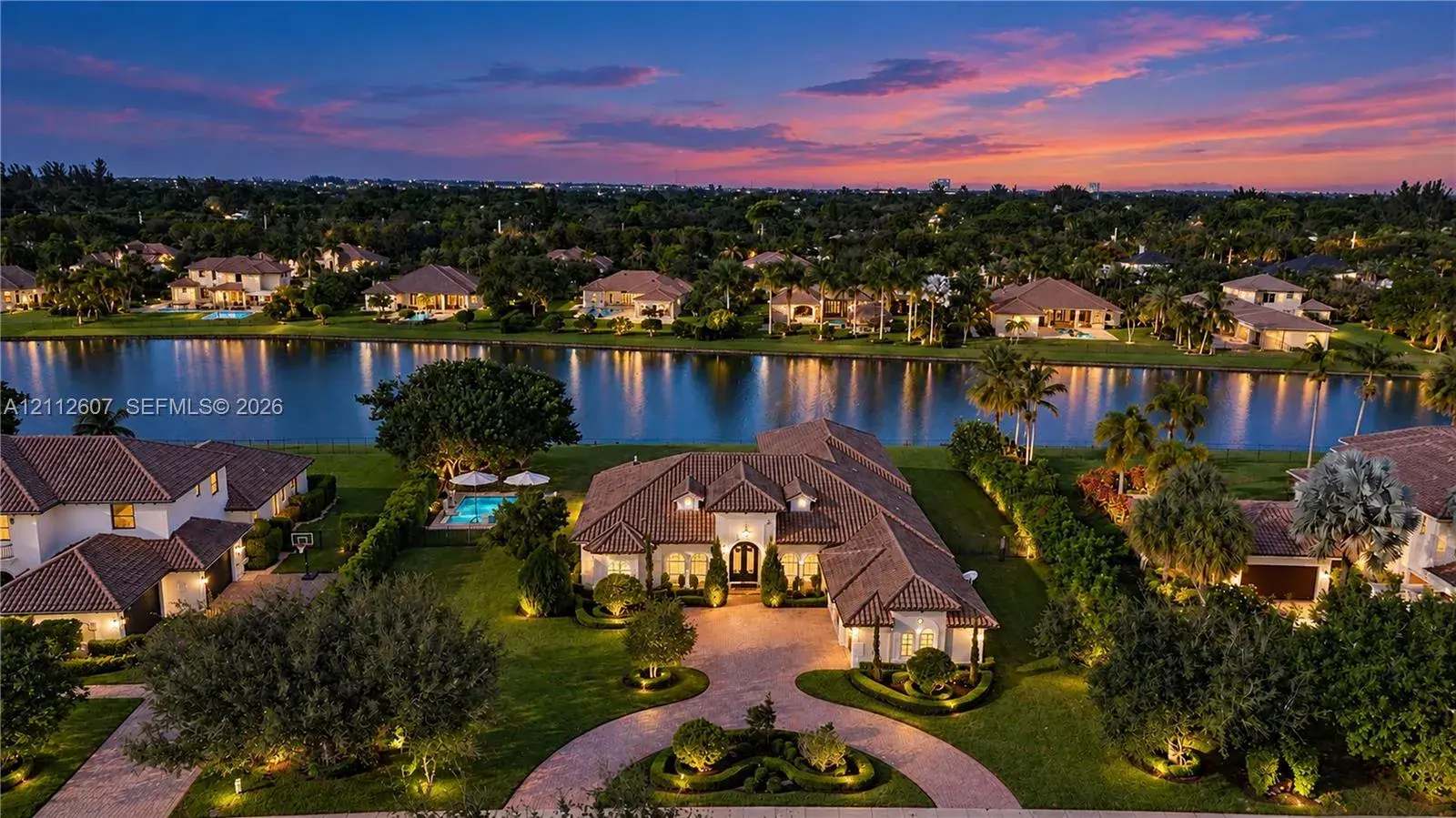 14443 S Jockey Cir S, Davie FL 33330