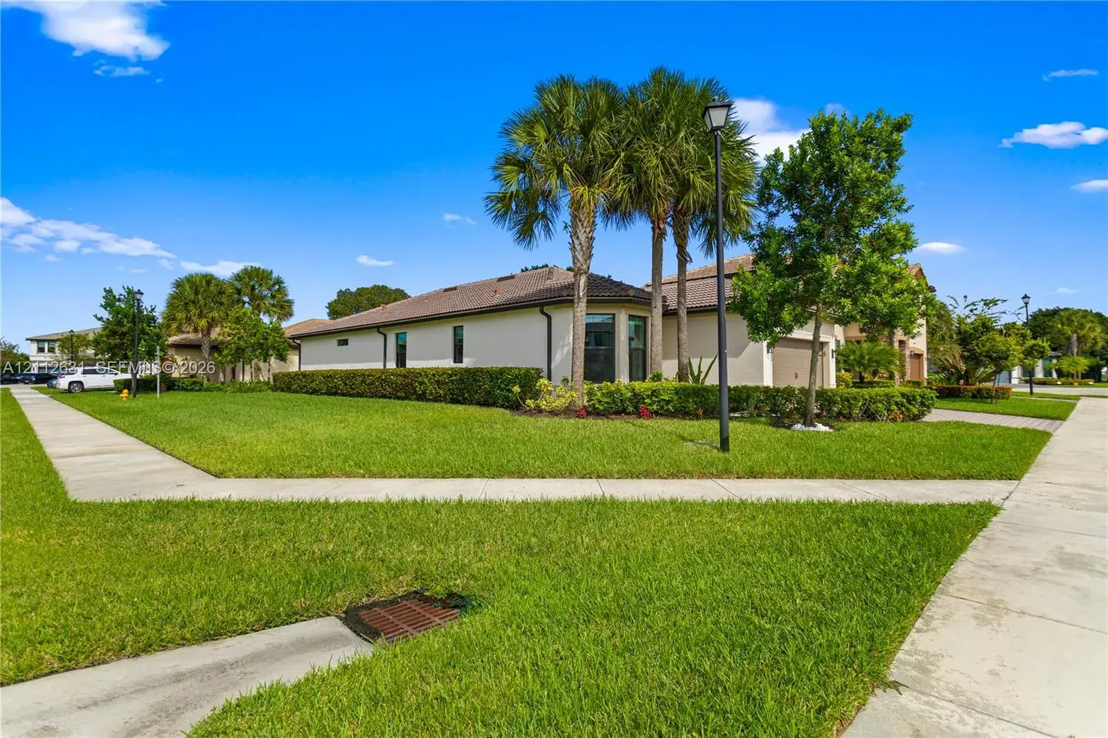 8257 NW 79th Ave, Tamarac FL 33321