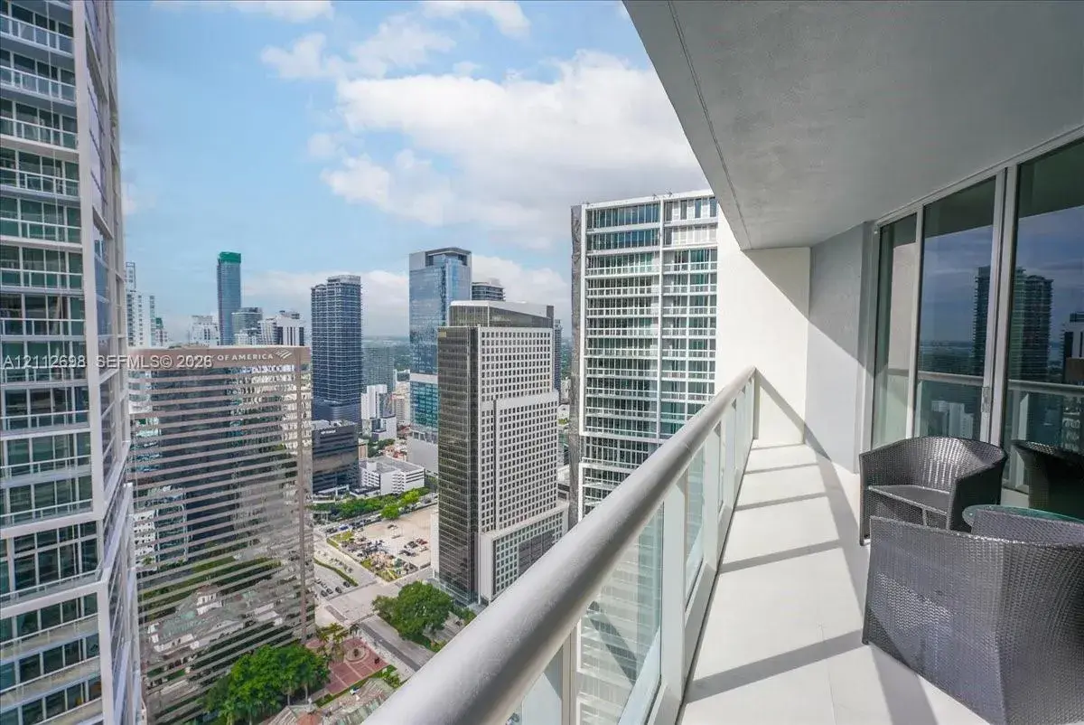 475 Brickell Ave # 4511, Miami FL 33131
