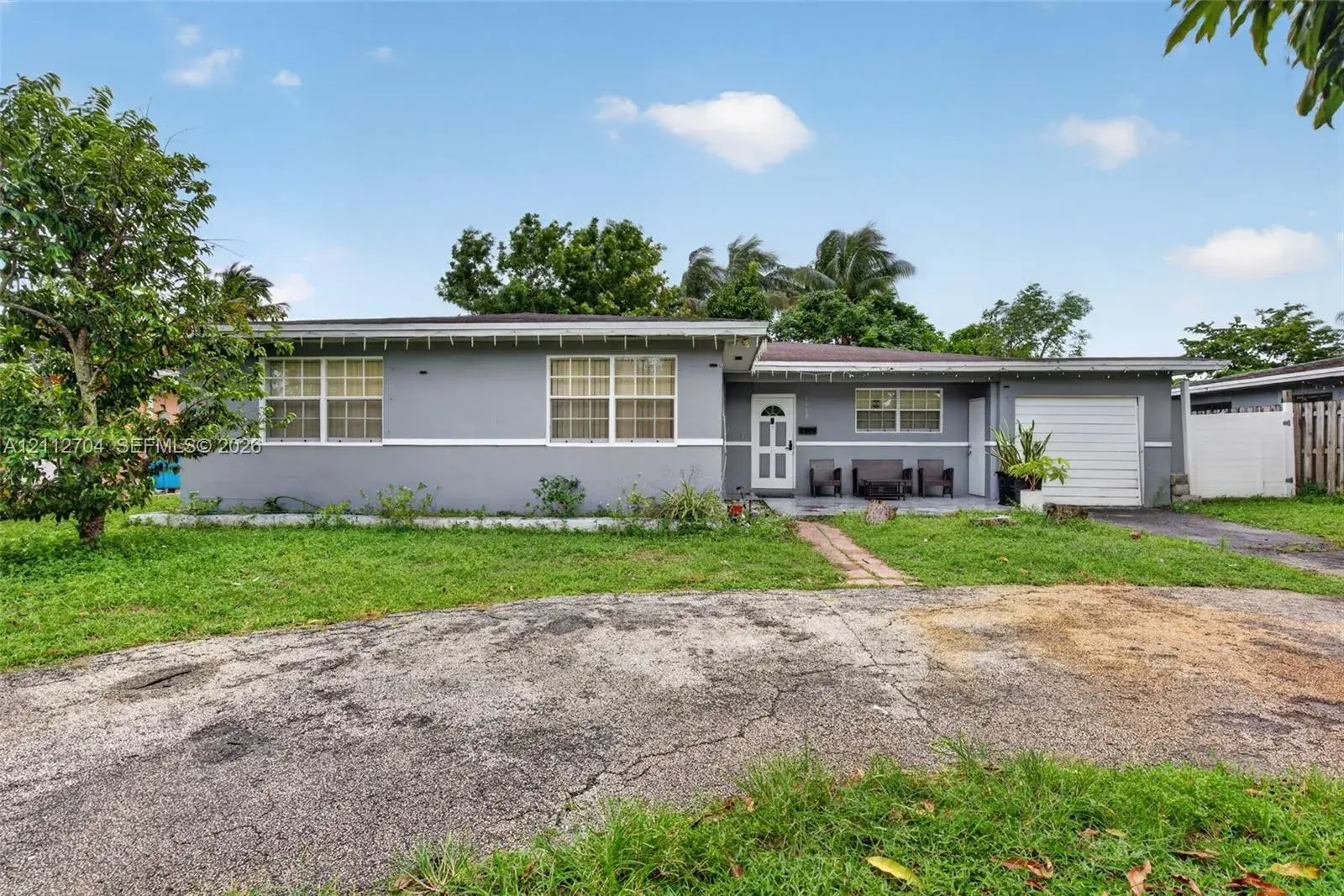 3 bedroom 2 bath Residential for sale at 4332 NW 2nd St, Plantation FL 33317