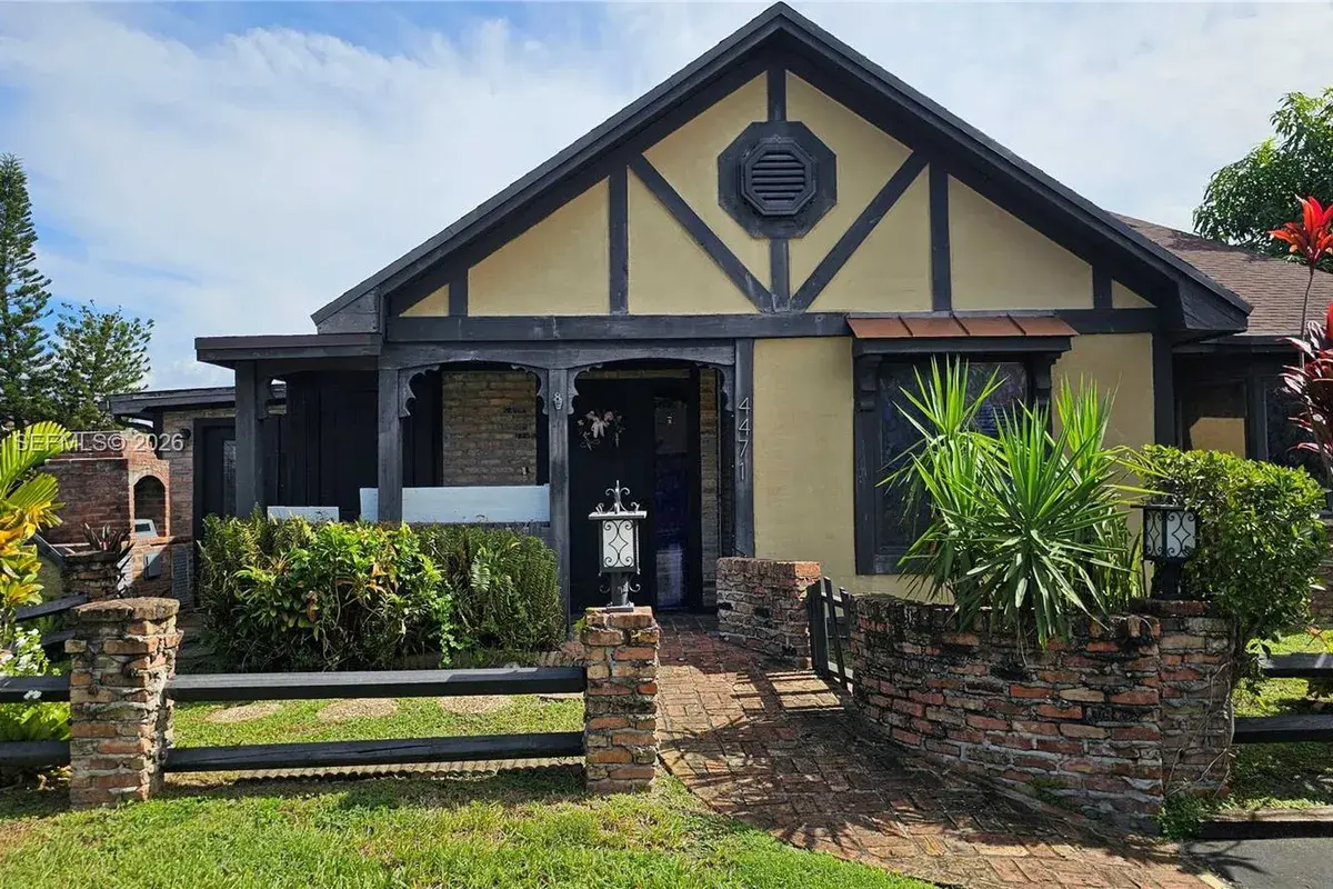 4471 NW 93rd Way, Sunrise FL 33351