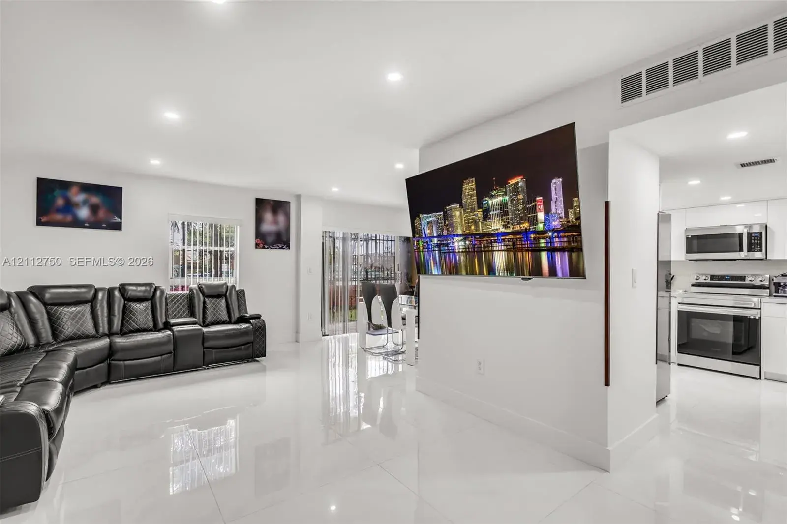 3 bedroom 3 bath Residential for sale at 8775 Park Blvd # 111, Miami FL 33172