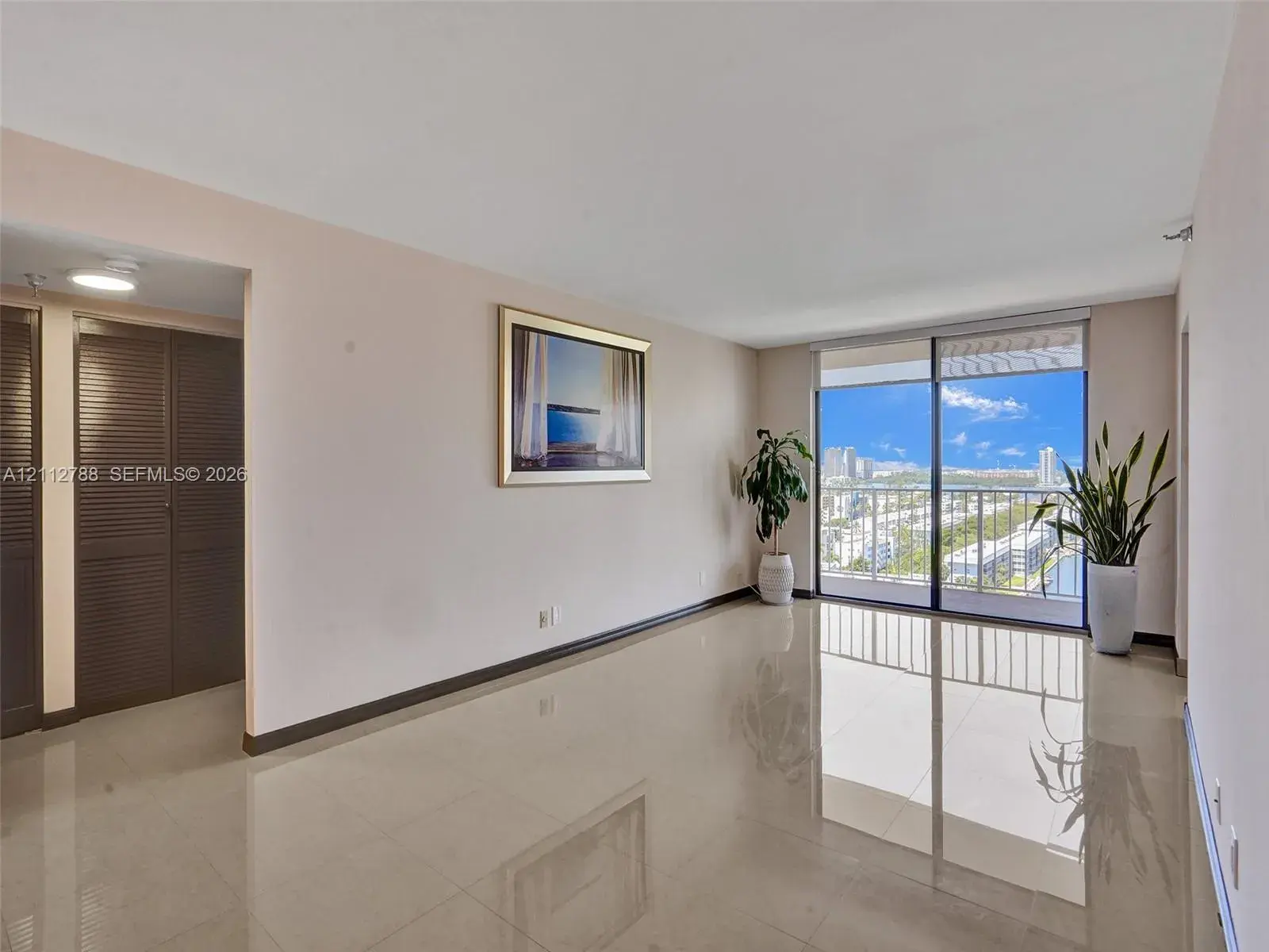 2 bedroom 2 bath Residential Lease for rent at 290 174th St # 1708, Sunny Isles Beach FL 33160