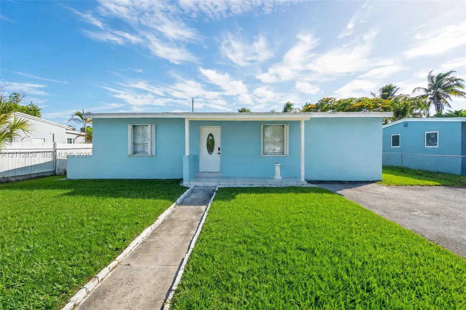 3 bedroom 2 bath Residential for sale at 1207 Chateau Park Dr, Fort Lauderdale FL 33311