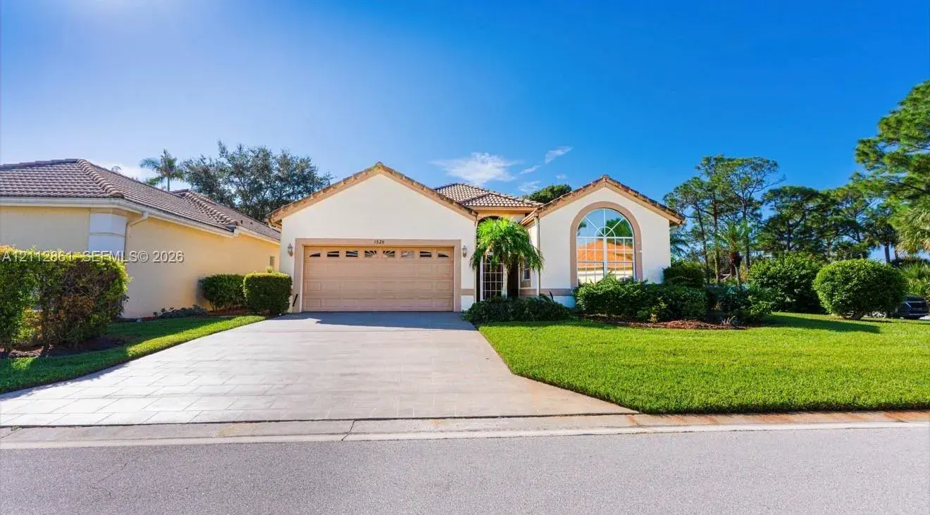 3 bedroom 2 bath Residential for sale at 1528 SE Holyrood Ln, Port St. Lucie FL 34952