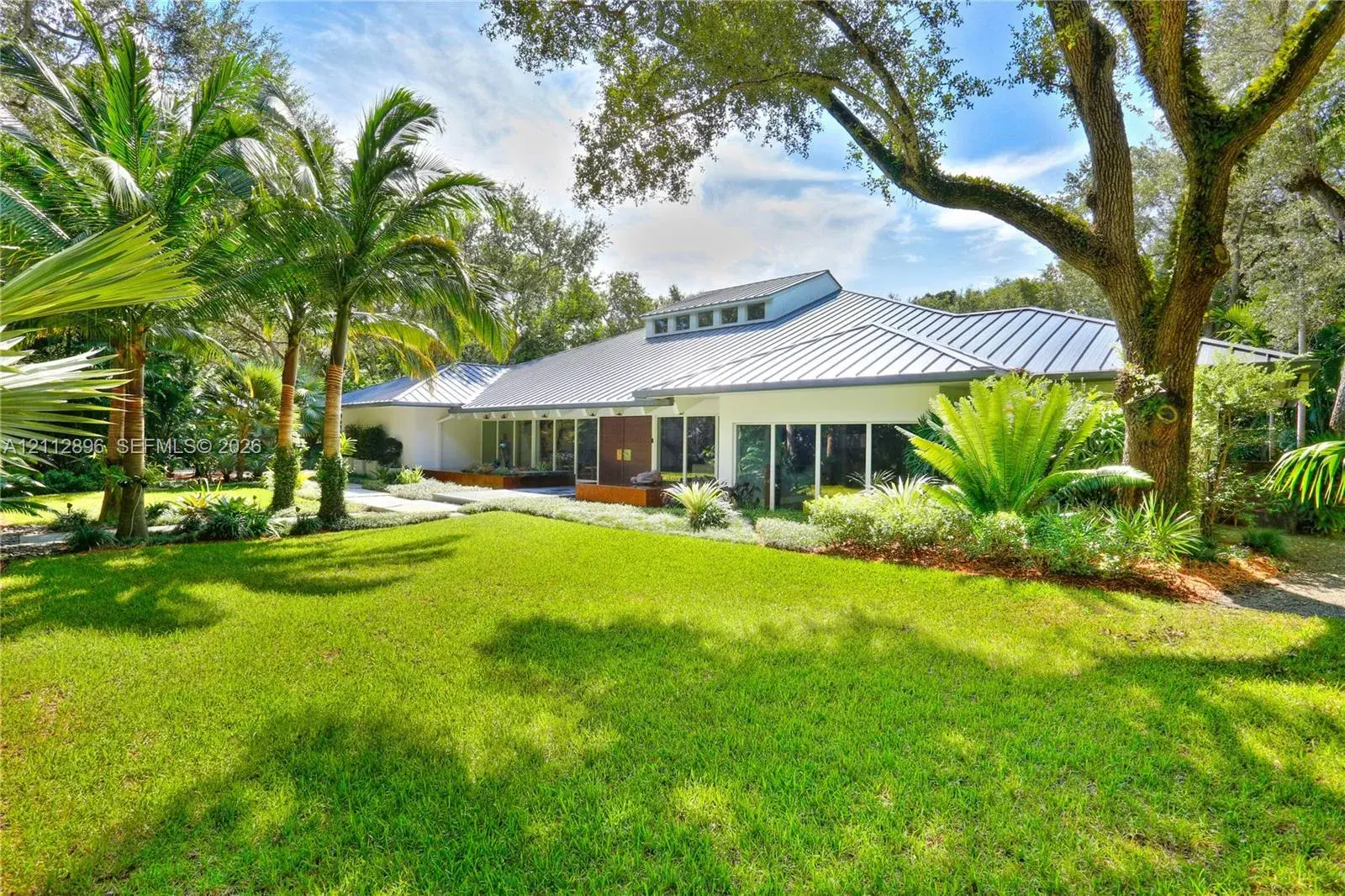 5520 Oakwood Ln, Coral Gables FL 33156