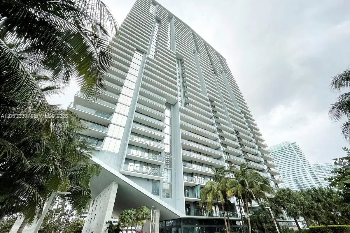 88 SW 7th St # 3709, Miami FL 33130