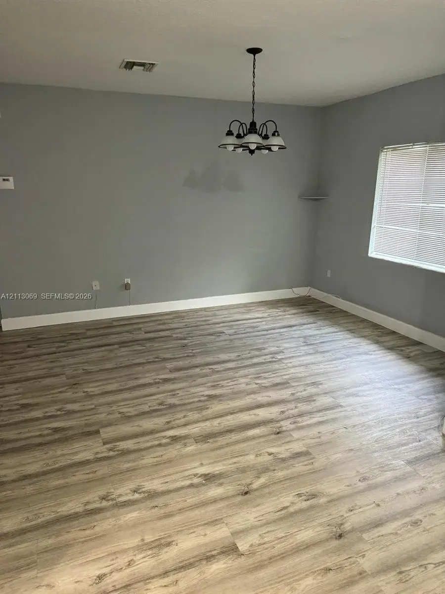 2270 NW 51st Ter, Miami FL 33142