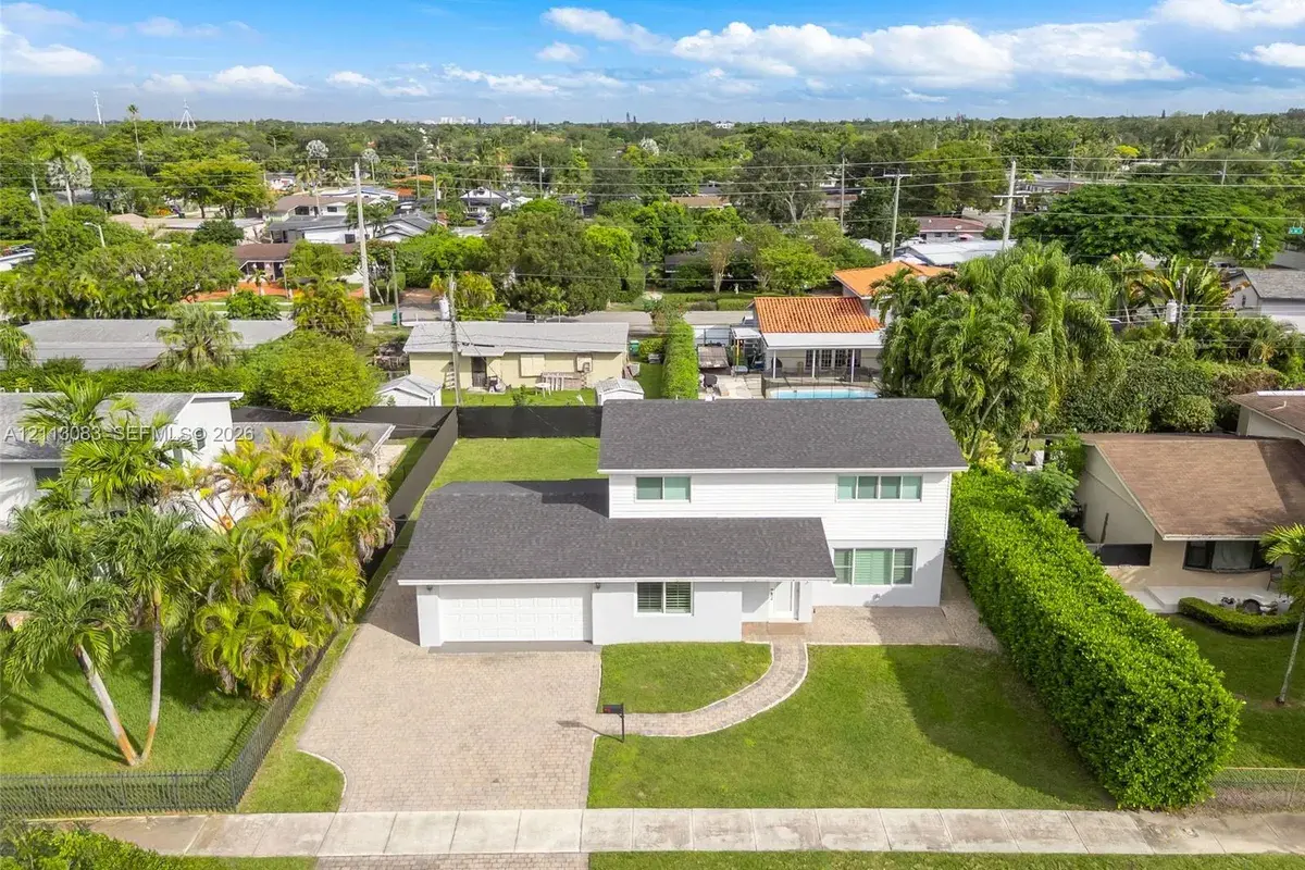 9975 SW 85th St, Miami FL 33173