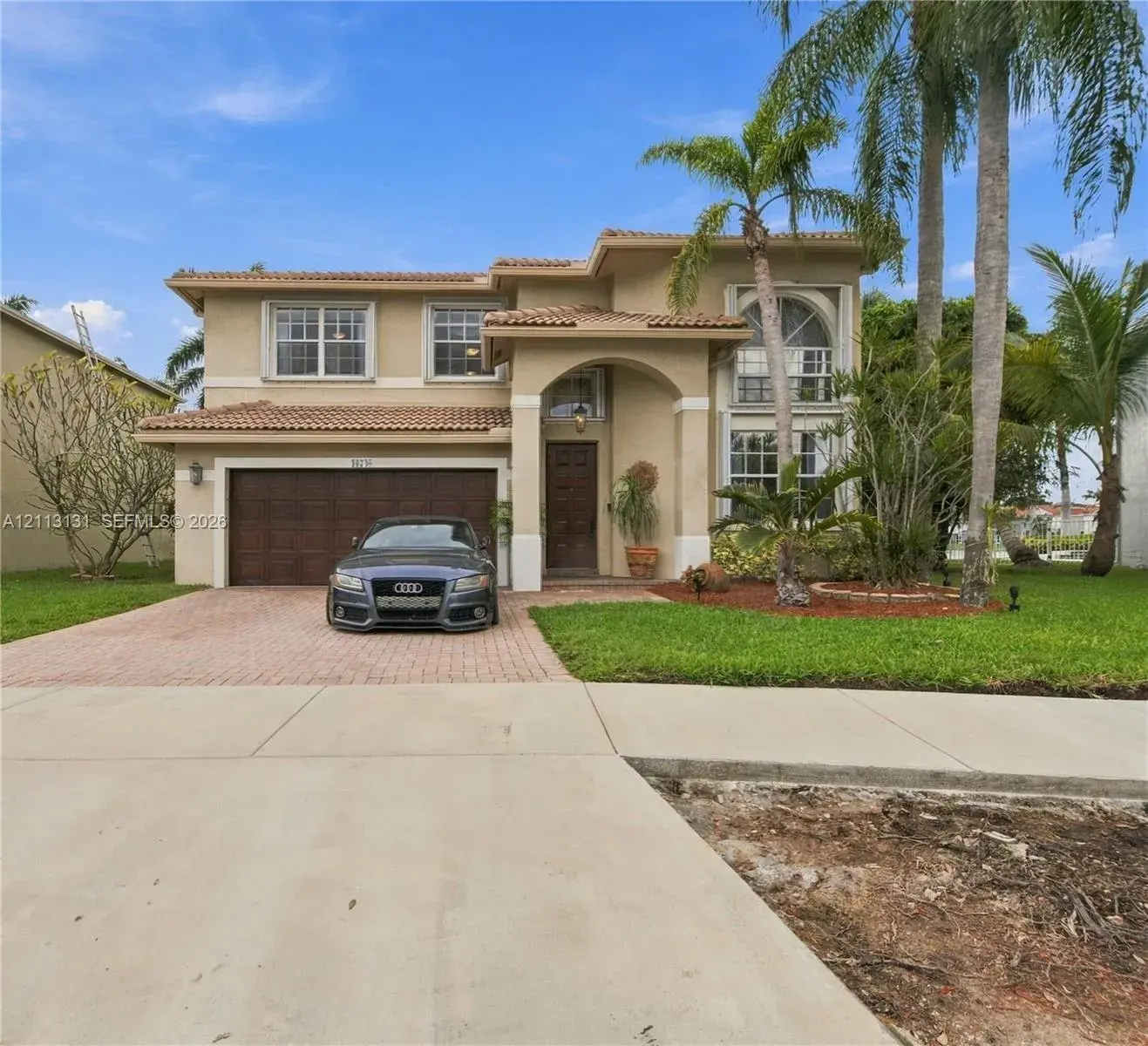 4 bedroom 3 bath Residential for sale at 16740 Sapphire Isle, Weston FL 33331