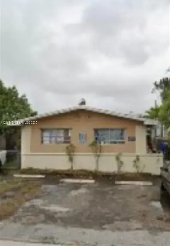 3221 W Flagler St, Miami FL 33135