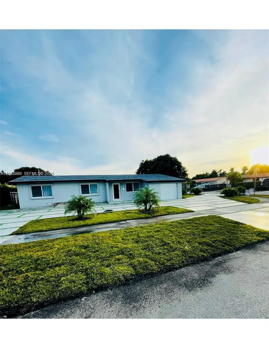 3 bedroom 2 bath Residential for sale at 9040 SW 48th Ter, Miami FL 33165