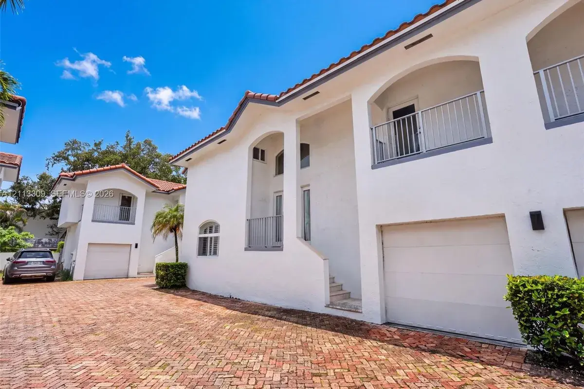 3082 Bird Ave # 6, Miami FL 33133
