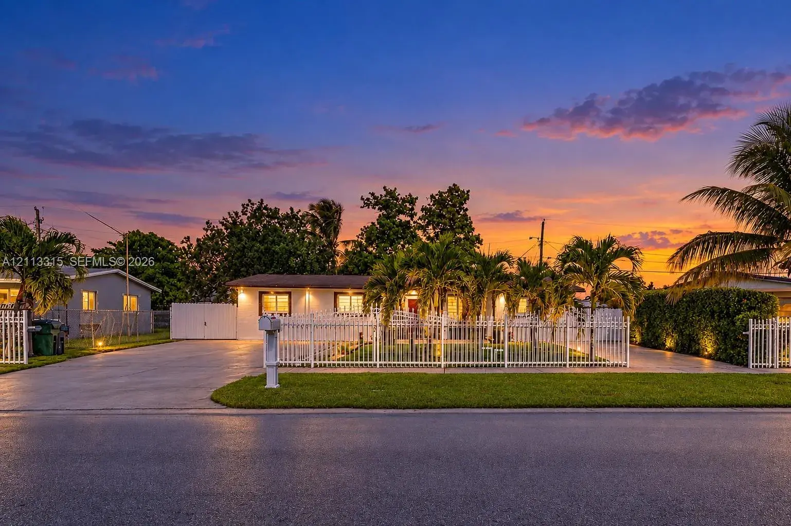 4 bedroom 2 bath Residential for sale at 11821 SW 187th Ter, Miami FL 33177