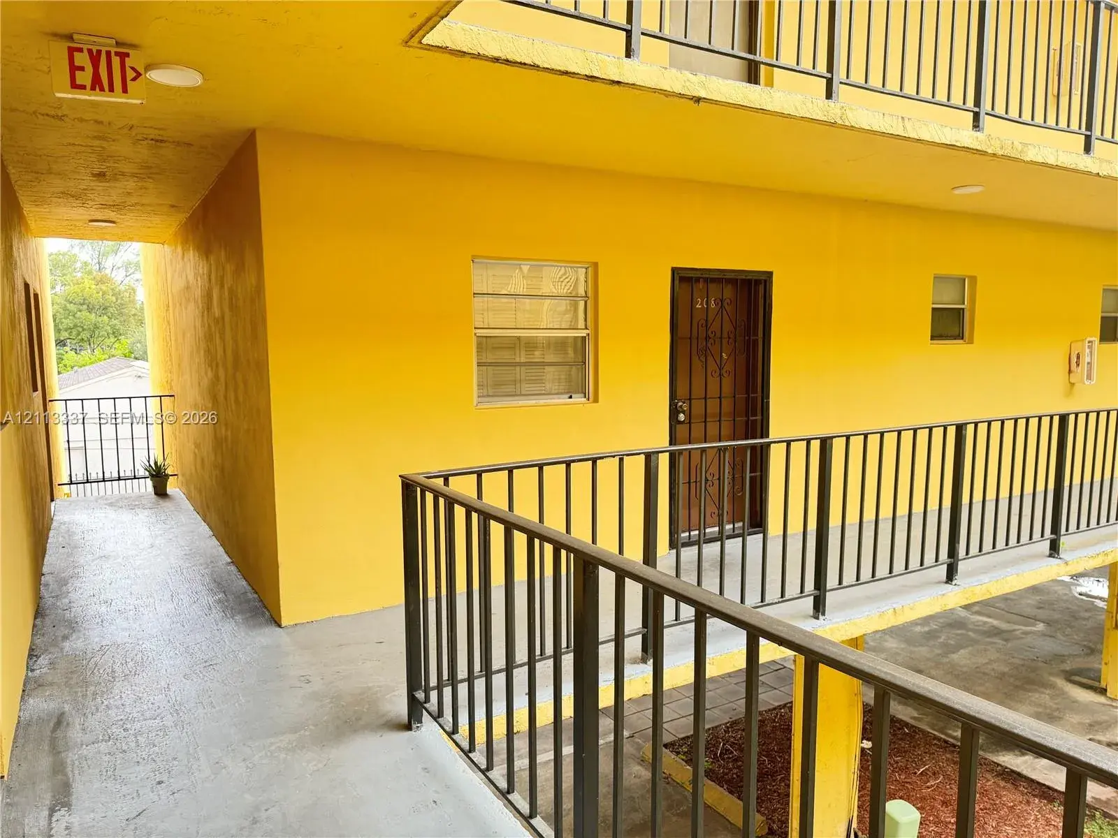 1 bedroom 1 bath Residential for sale at 300 NE 125th St # 208, North Miami FL 33161