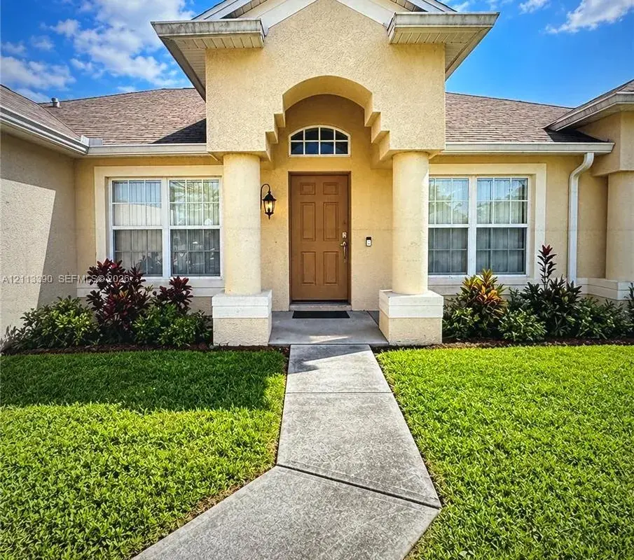 1371 Armory Drive NE, Palm Bay FL 32907
