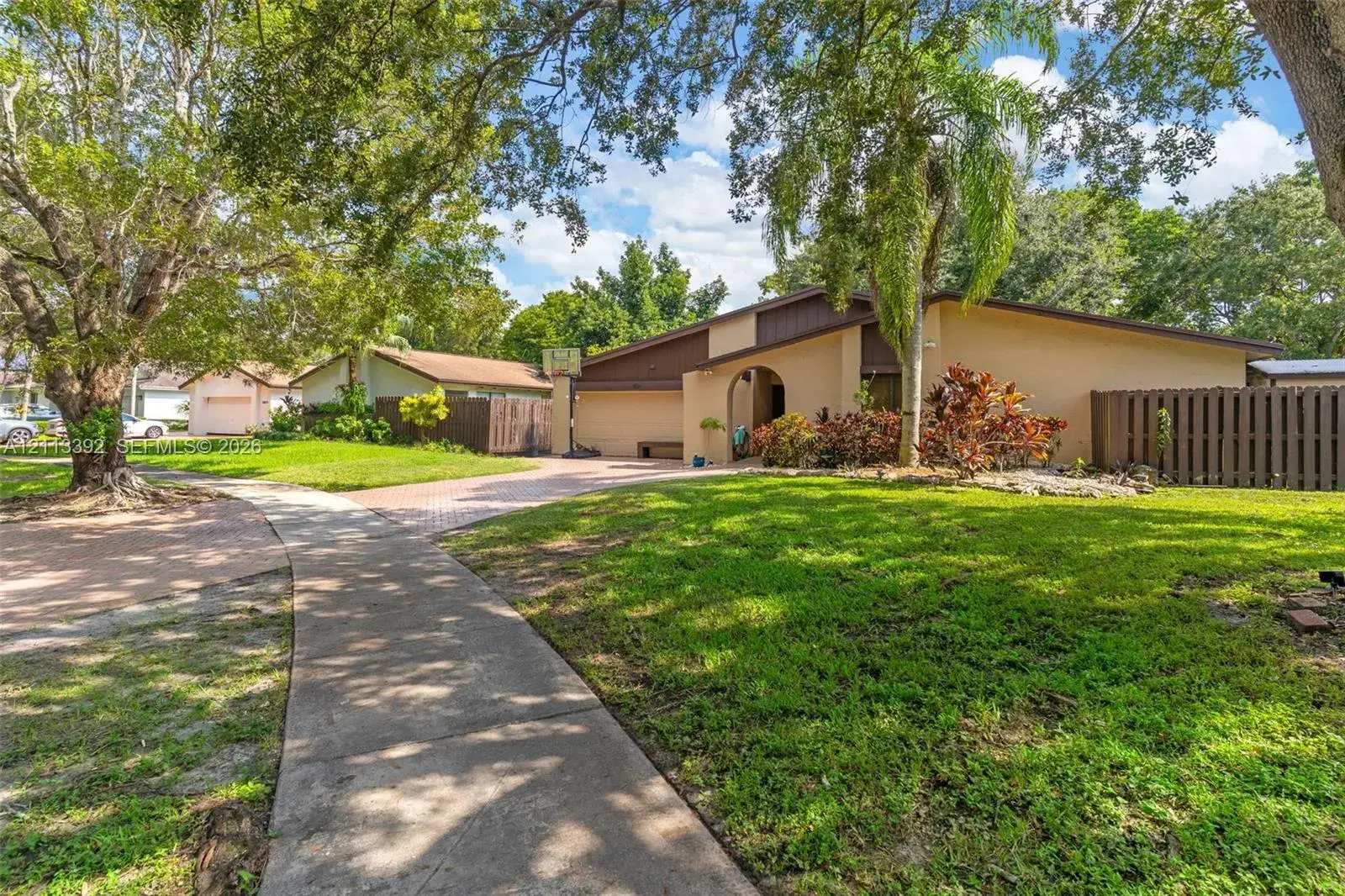 10705 SW 134th ct, Miami FL 33186