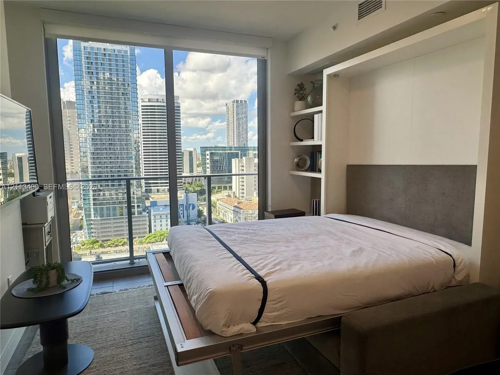 227 NE 2nd St # 2105, Miami FL 33132
