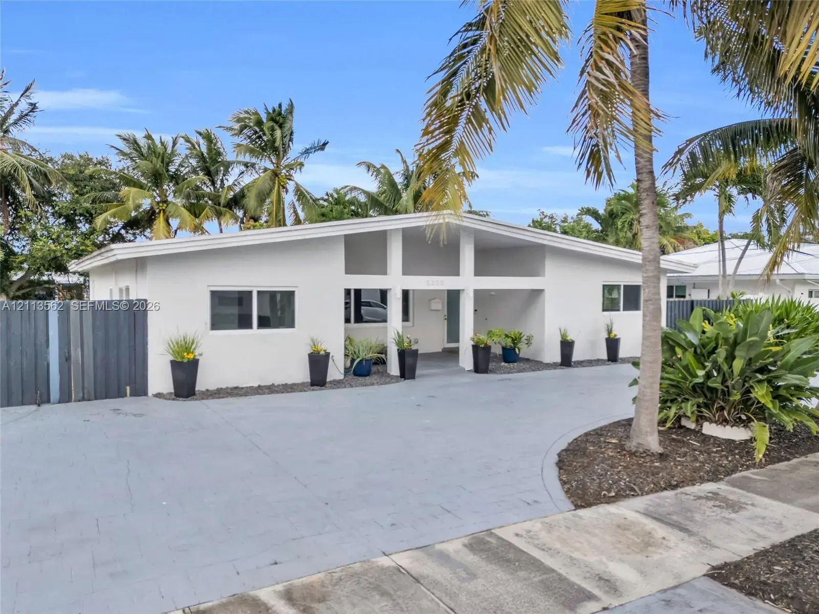 4 bedroom 3 bath Residential for sale at 2325 NE 194th St, Miami FL 33180