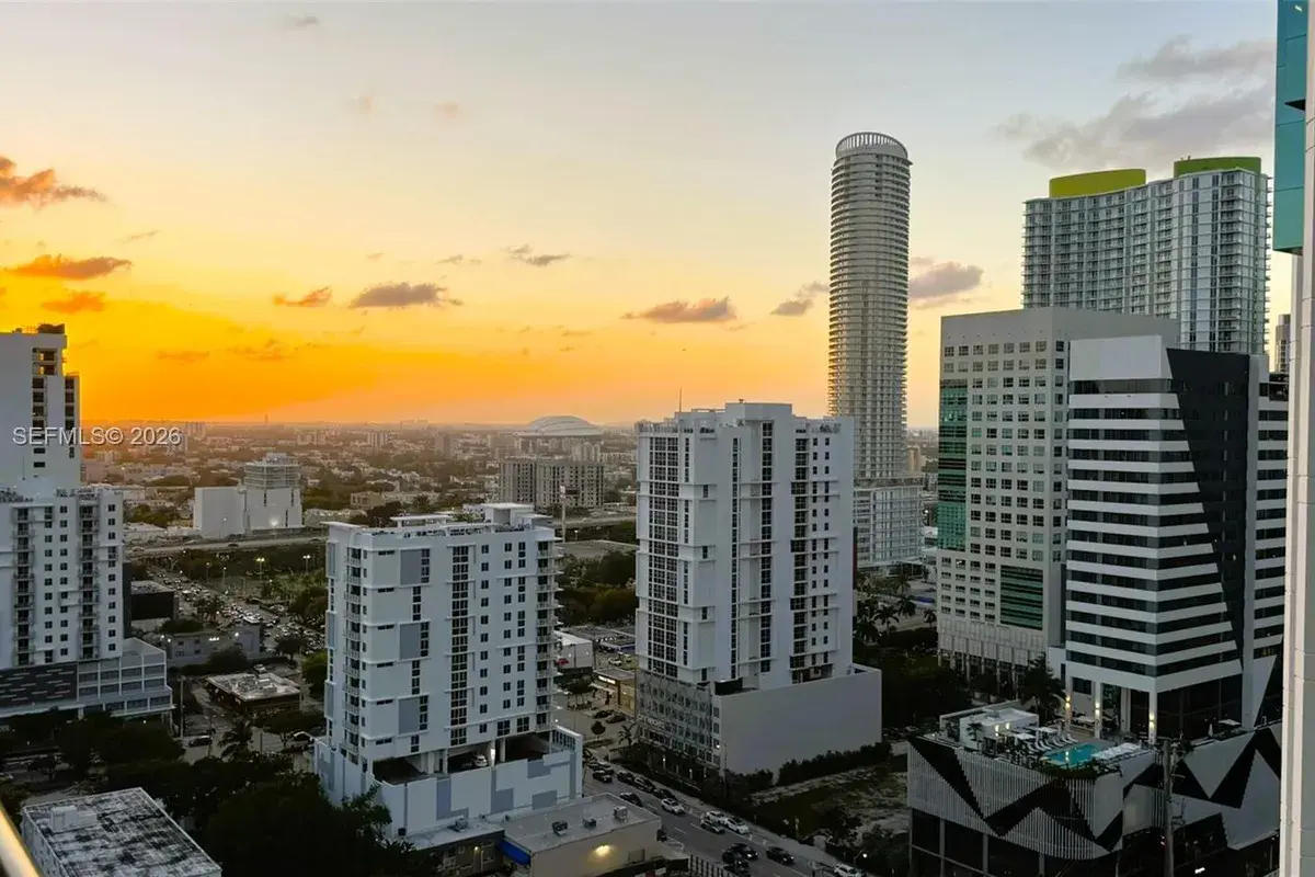 999 SW 1st Ave # 2215, Miami FL 33130