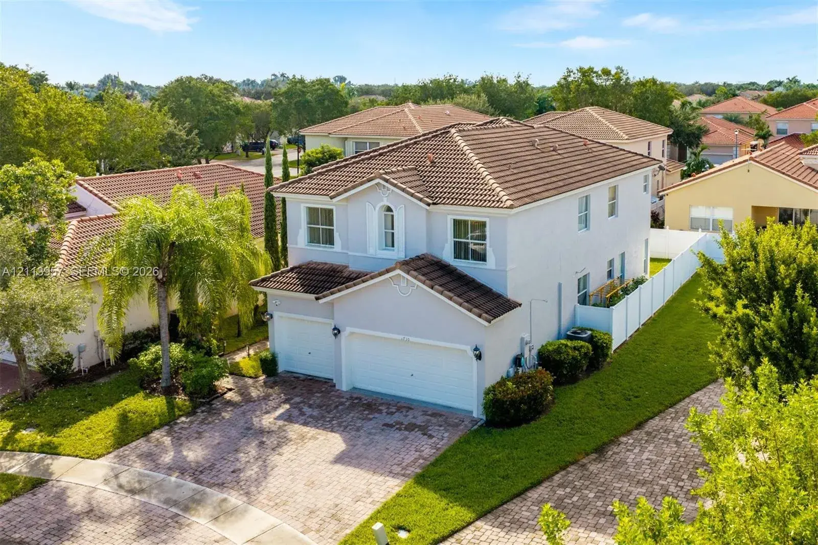 6 bedroom 3 bath Residential for sale at 1710 NE 37th Pl, Homestead FL 33033