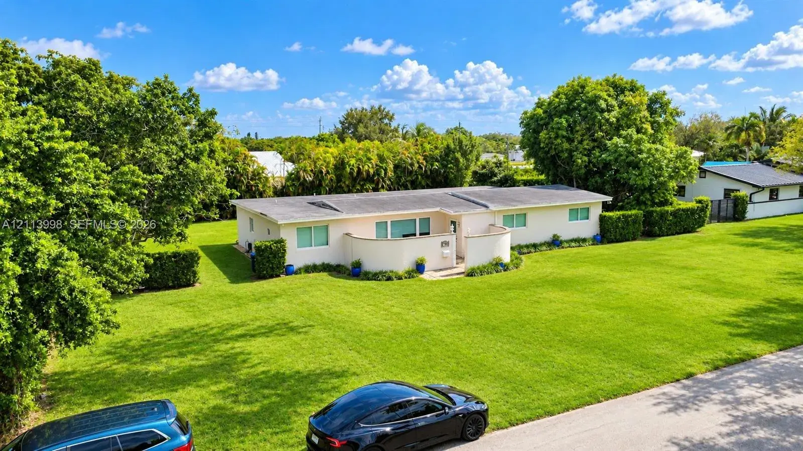 4 bedroom 3 bath Residential for sale at 16455 SW 91st Ave, Palmetto Bay FL 33157