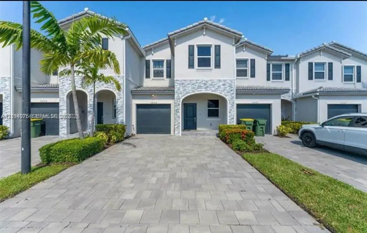 3 bedroom 2 bath Residential for sale at 2659 SE 11th St, Homestead FL 33035