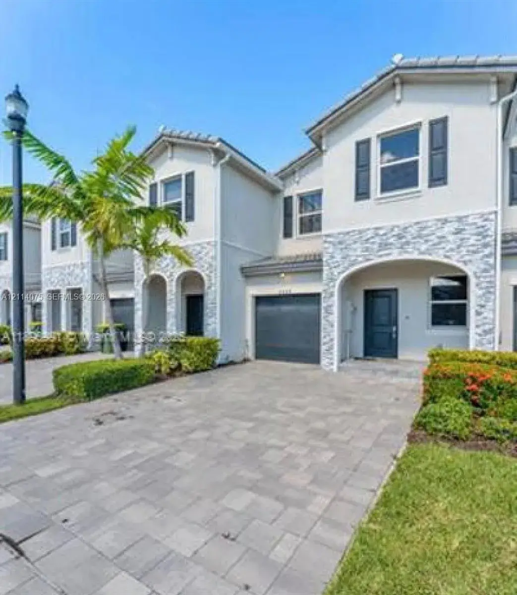 2659 SE 11th St, Homestead FL 33035