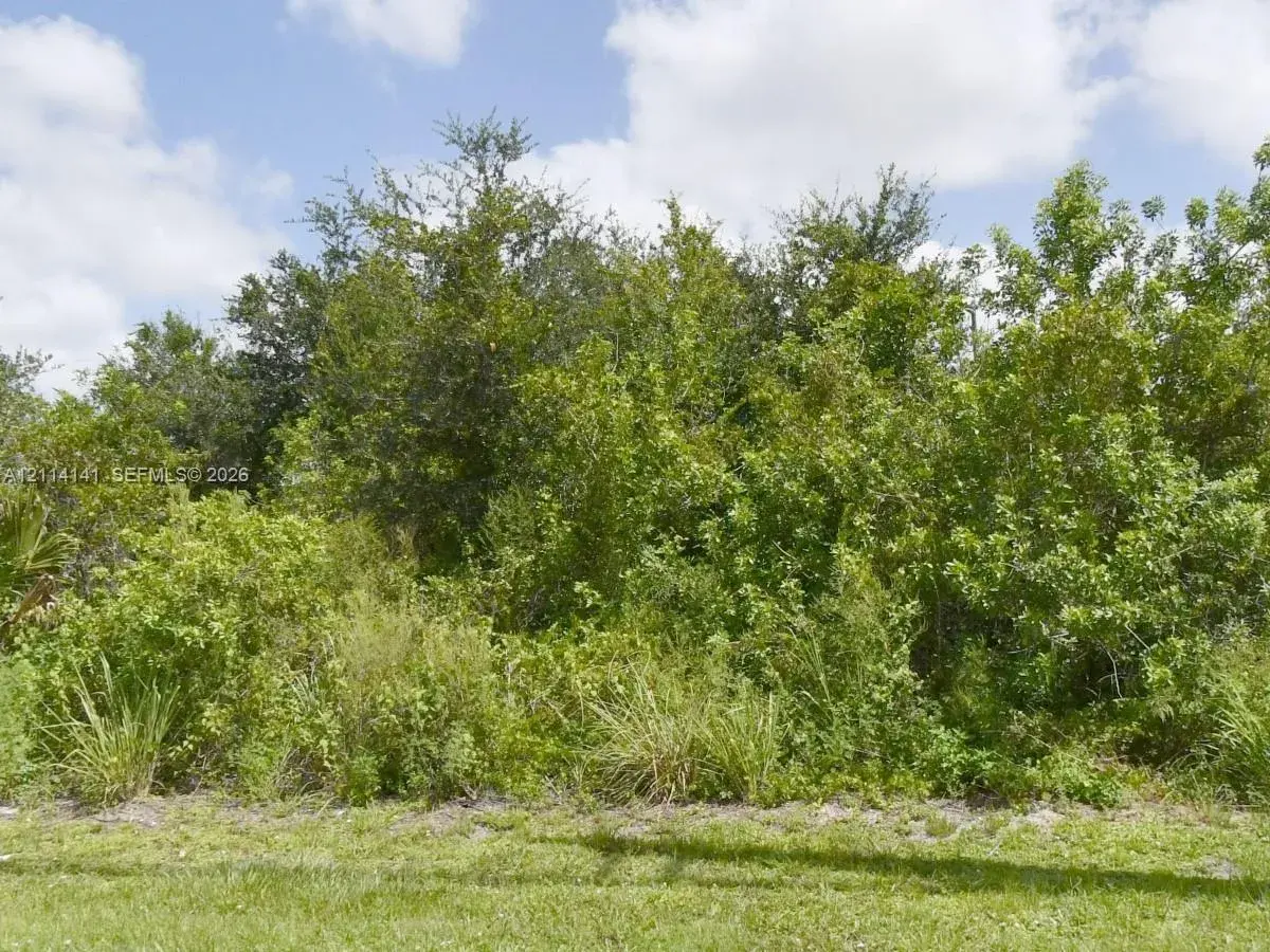 317 SW Becker Rd, Port St. Lucie FL 34953