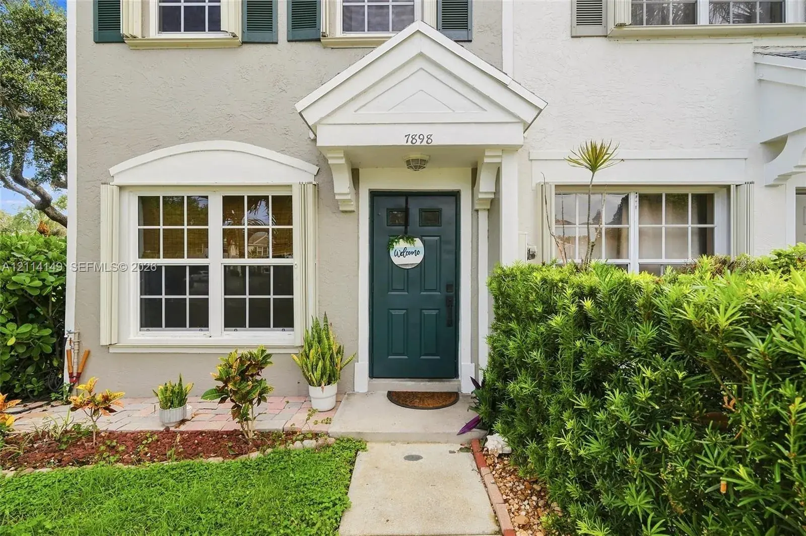 2 bedroom 1 bath Residential for sale at 7898 Dixie Beach Cir, Tamarac FL 33321