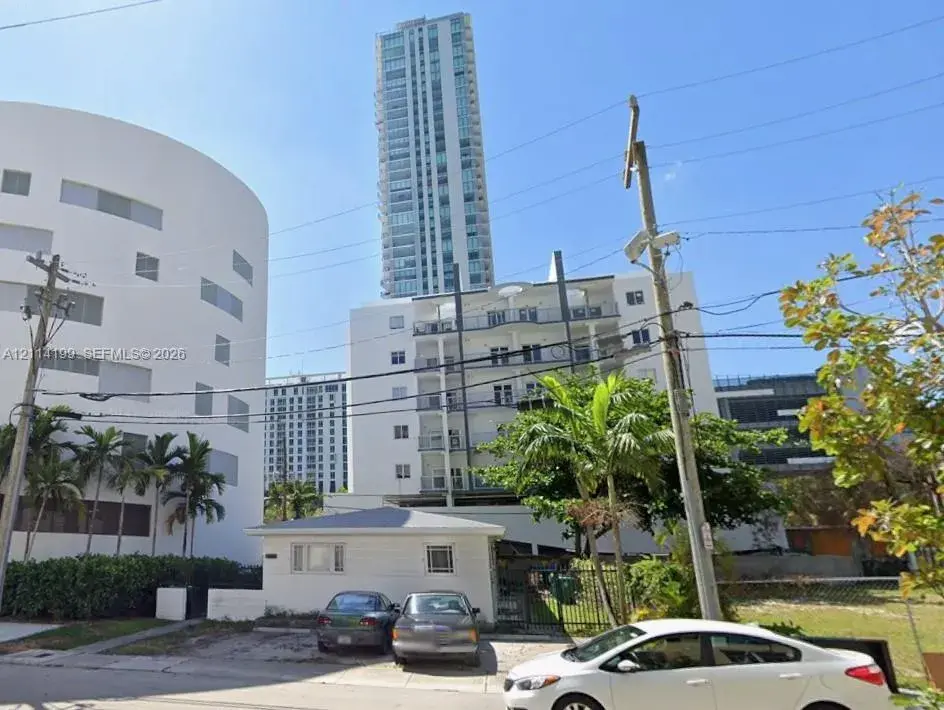 460 NE 29th Ter, Miami FL 33137