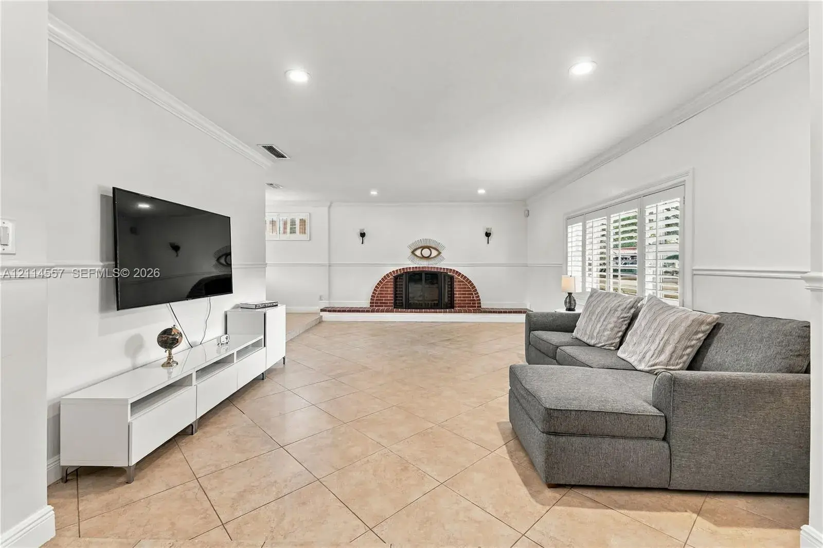 9261 SW 88th Ter, Miami FL 33176