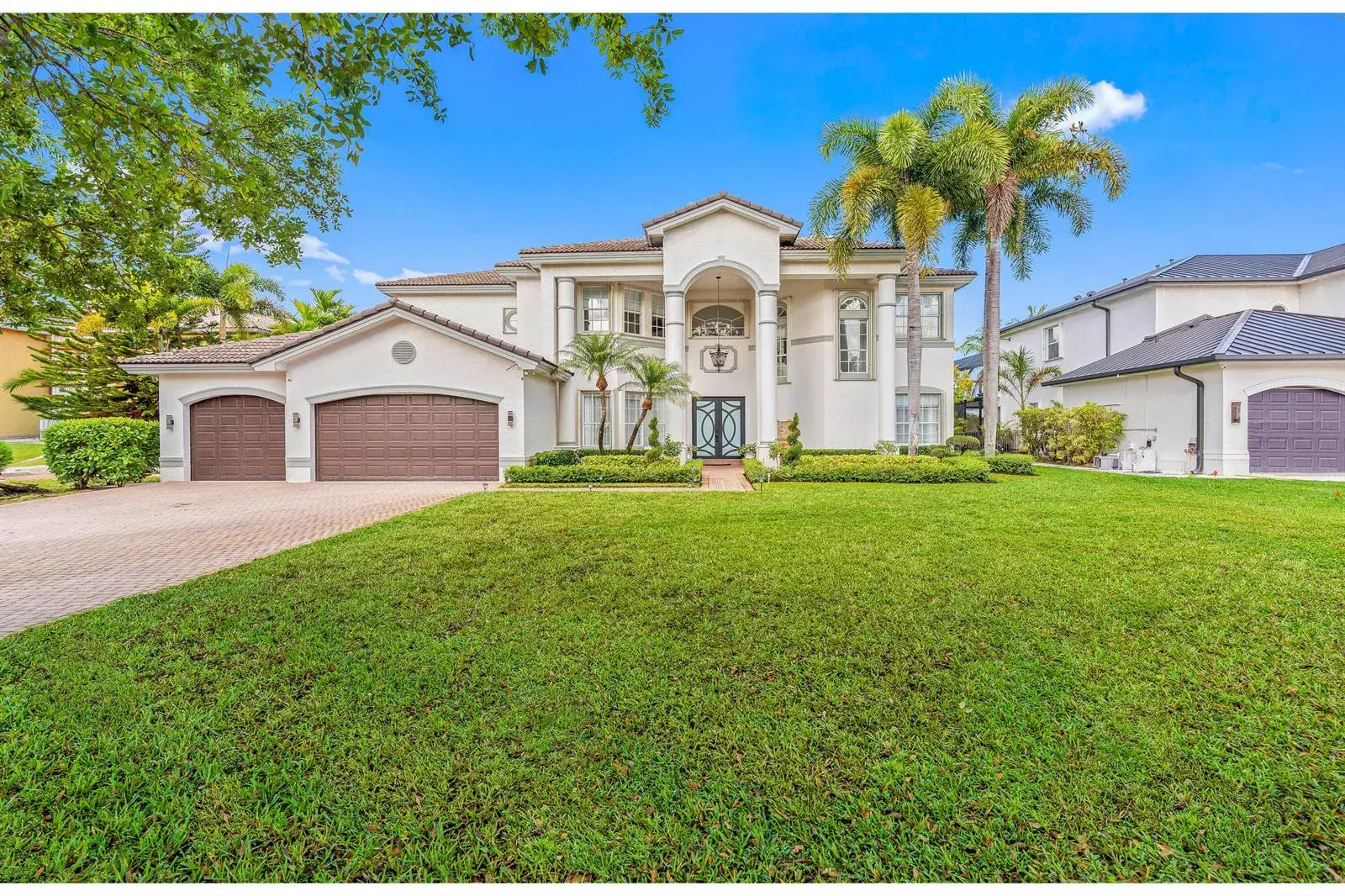 6 bedroom 4 bath Residential for sale at 4918 SW 195th Ter, Miramar FL 33029