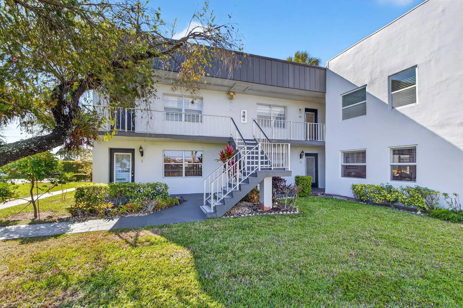 2 bedroom 2 bath Residential for sale at 3 Normandy A, Delray Beach FL 33484