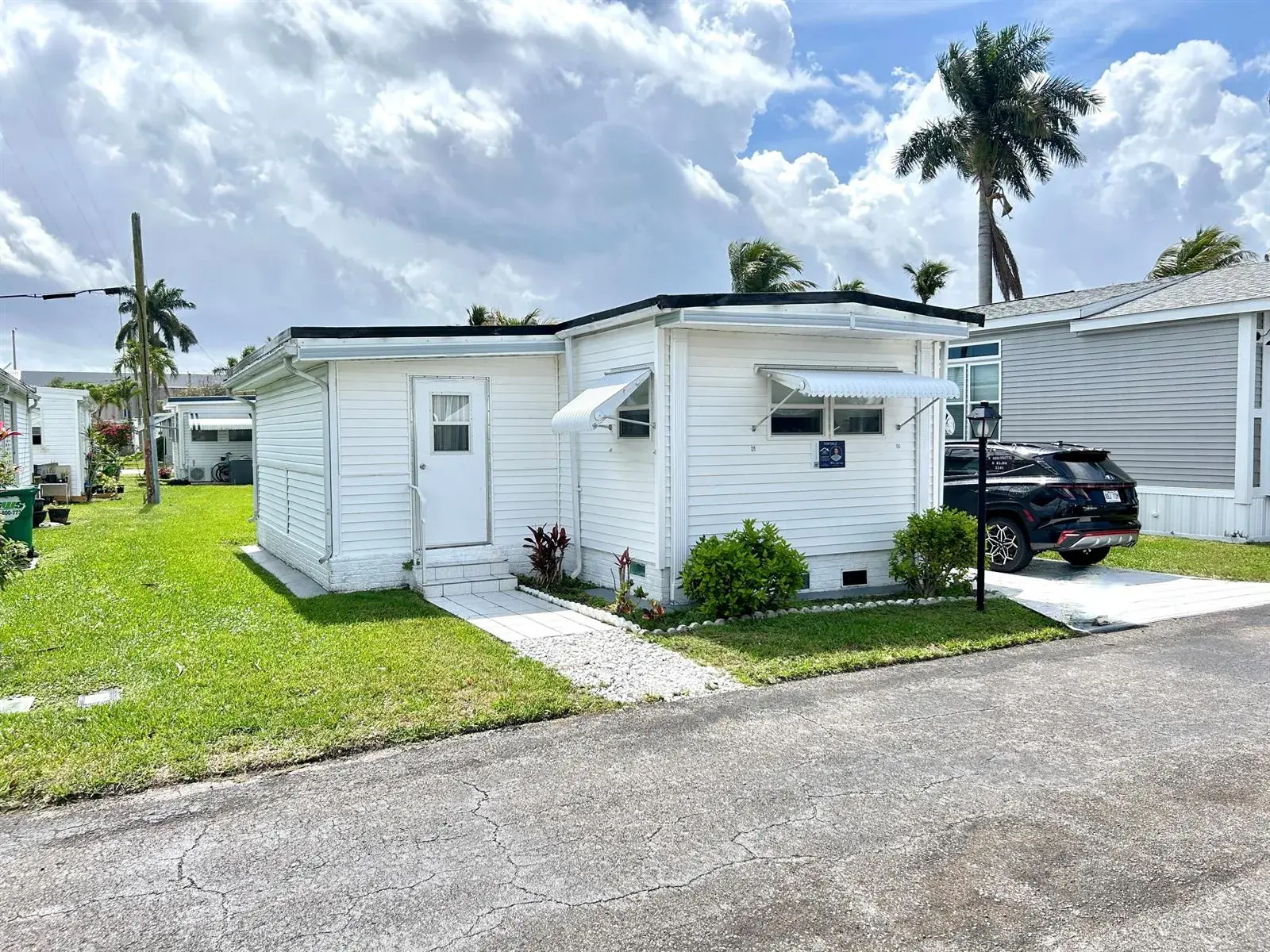 3240 State Street, Hollywood FL 33021