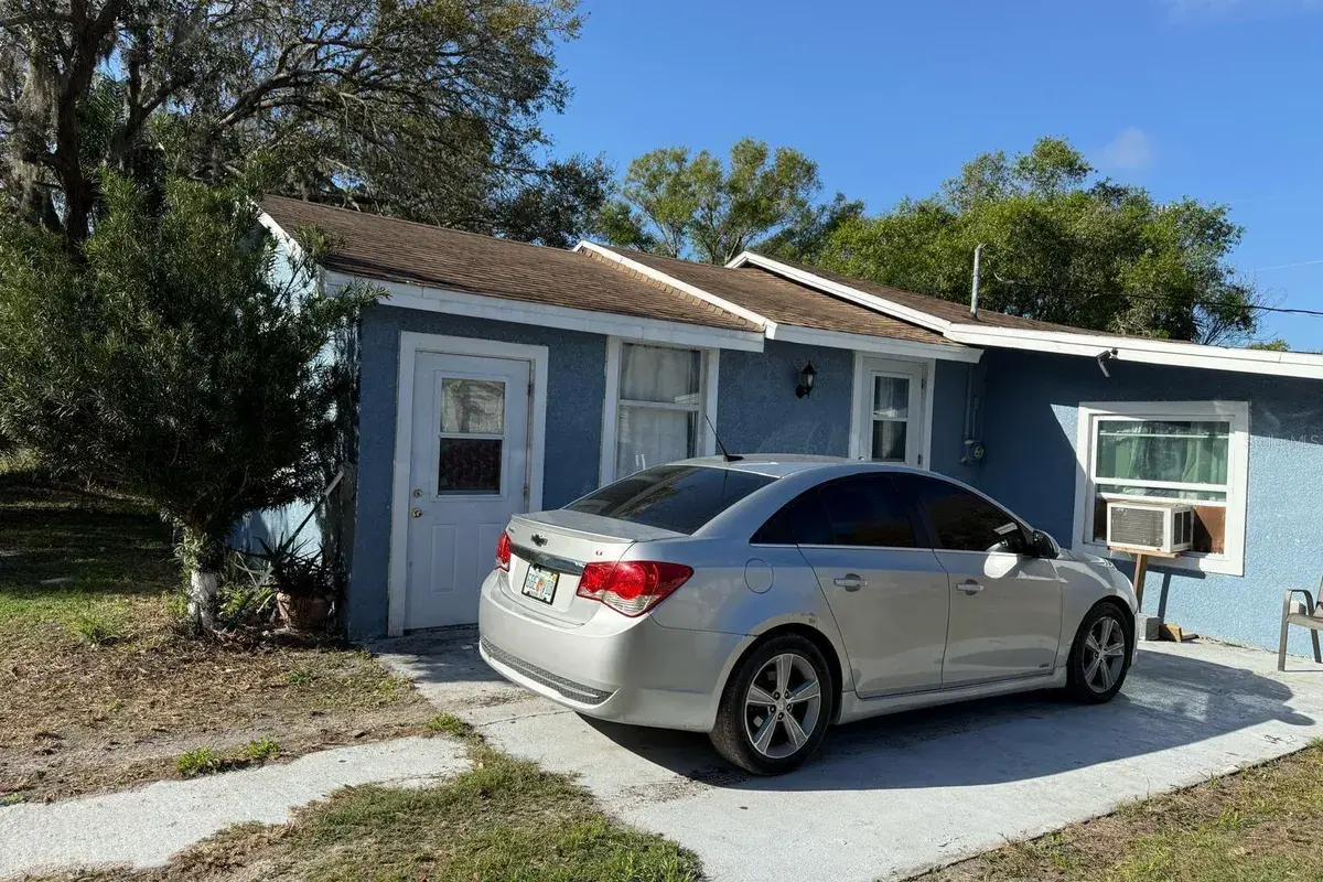 414 Spring Avenue, FL 34266