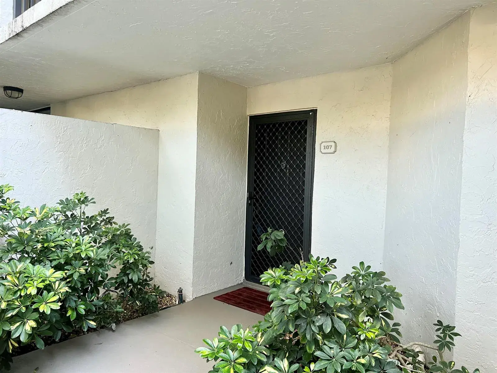 2 bedroom 2 bath Residential Lease for rent at 2025 Lavers Circle # D107, Delray Beach FL 33444