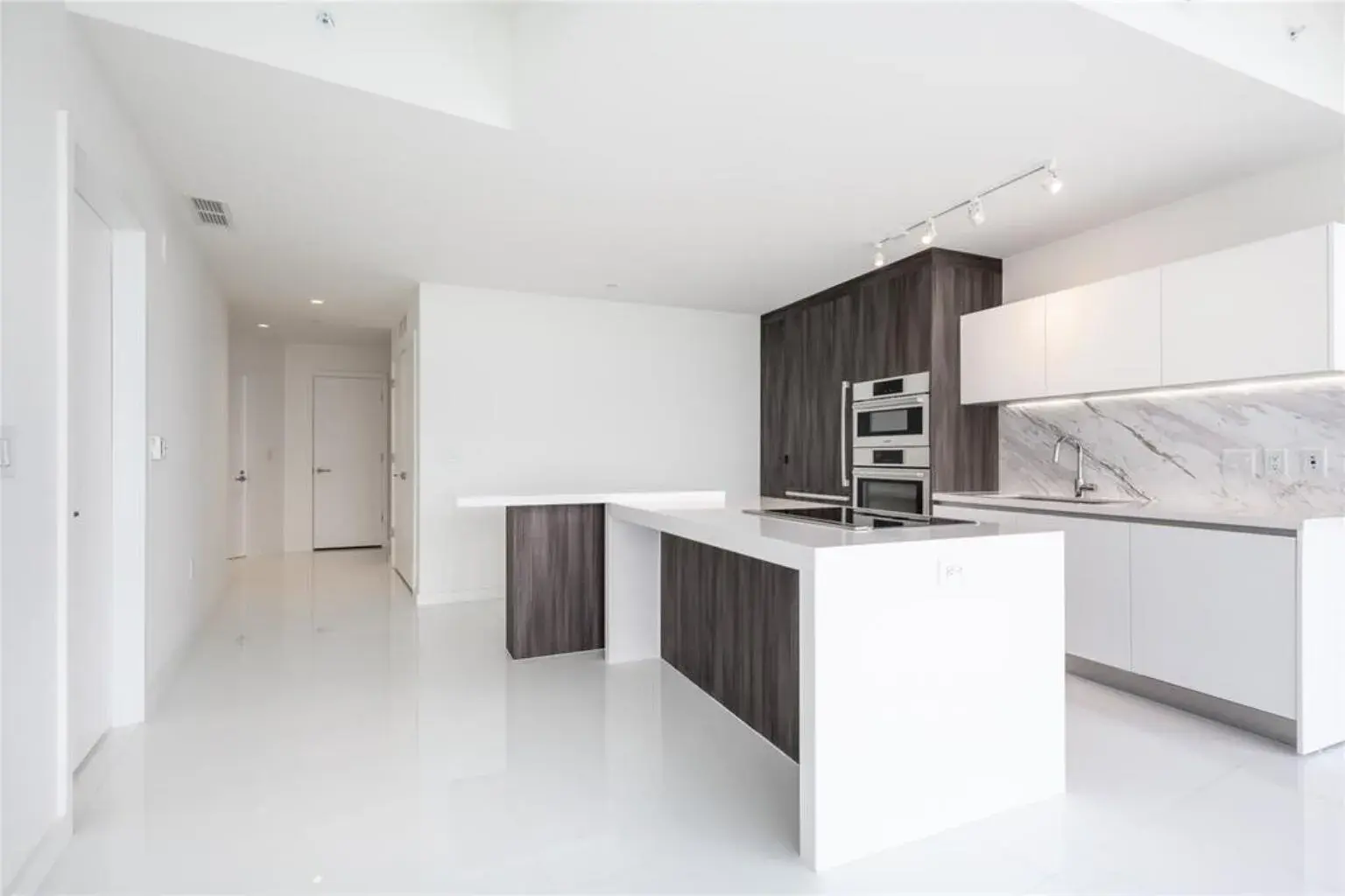 851 NE 1st Avenue # 1510, Miami FL 33130
