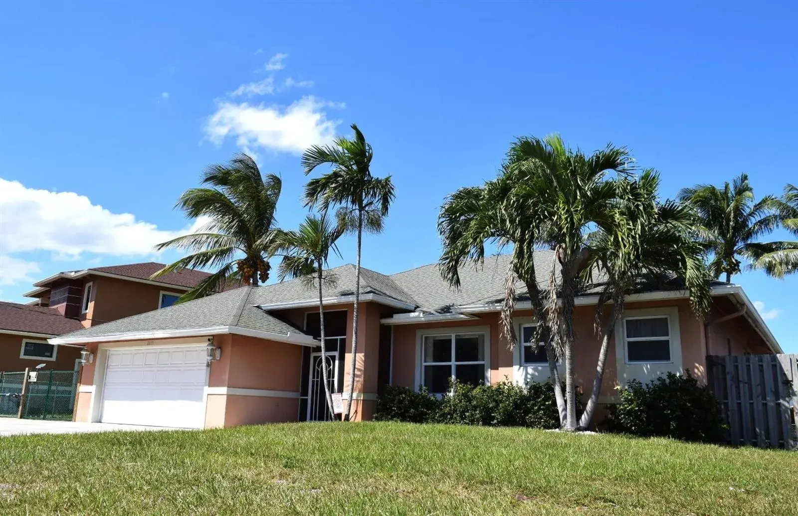 2215 Hypoluxo Rd Road, Lantana FL 33462