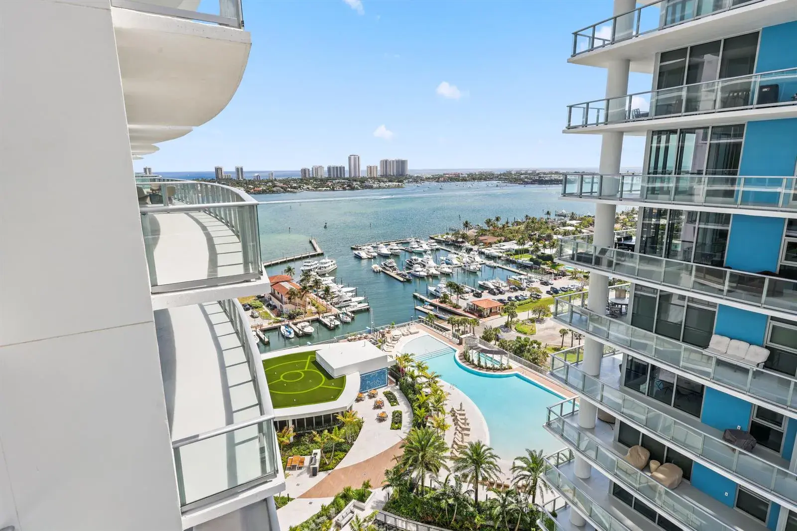 3 bedroom 3 bath Residential for sale at 220 Lake Shore Drive # 1823, Lake Park FL 33403