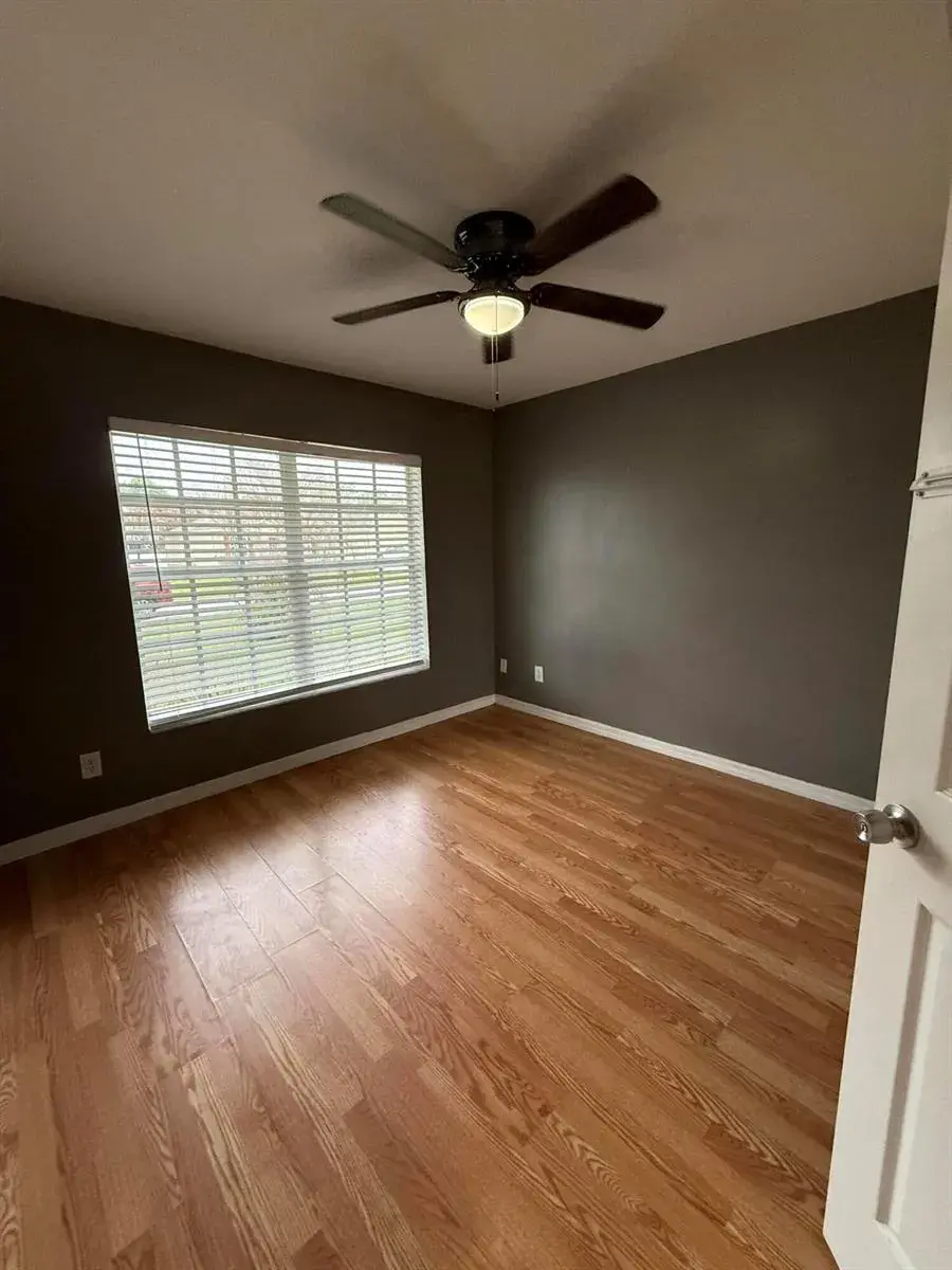 249 NE Glentry Avenue, Port St. Lucie FL 34983