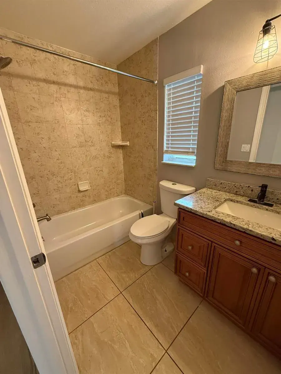 249 NE Glentry Avenue, Port St. Lucie FL 34983
