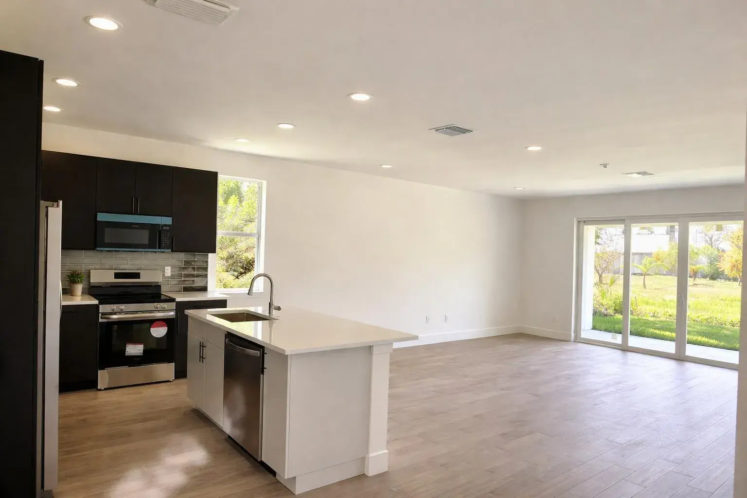 500 Sunset Road N, FL 33947