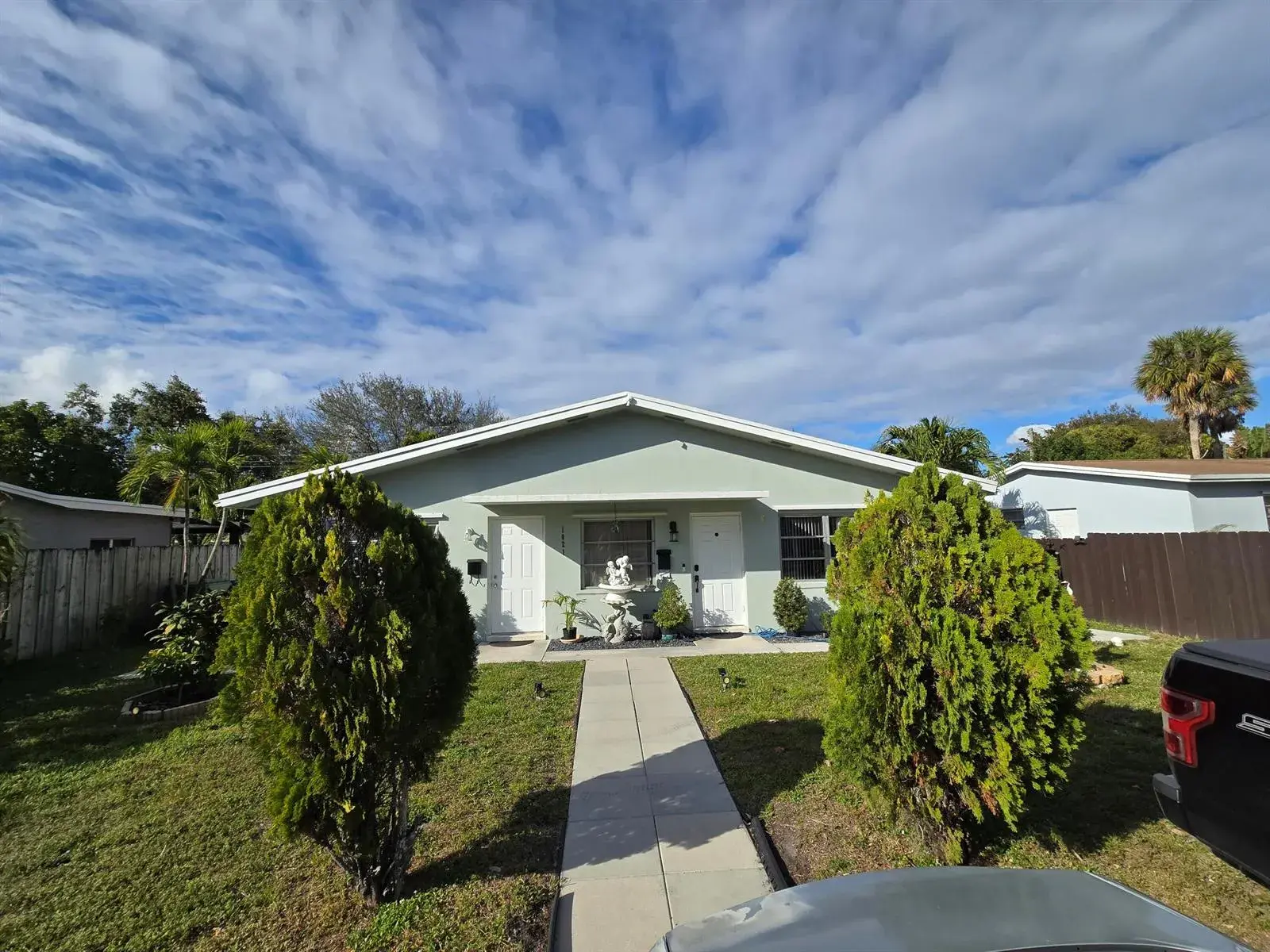 2 bedroom 1 bath Residential Lease for rent at 1021 SW 32nd Court # 2, Fort Lauderdale FL 33315